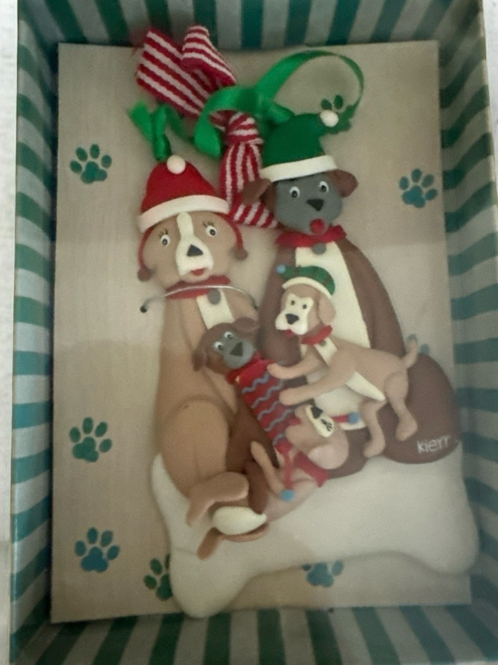 Holiday Dog Ornament Plaque